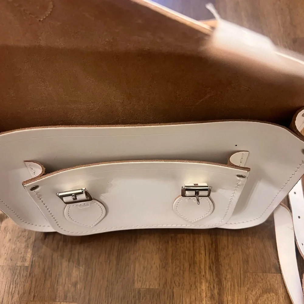 Cambridge Satchel Company White Leather Crossbody Satchel - Picture 3 of 14